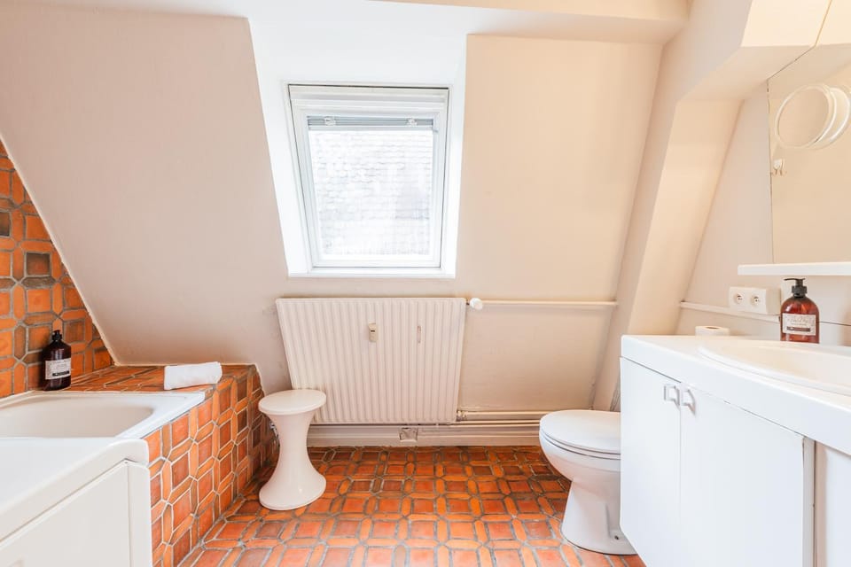 Toilet, Bathroom