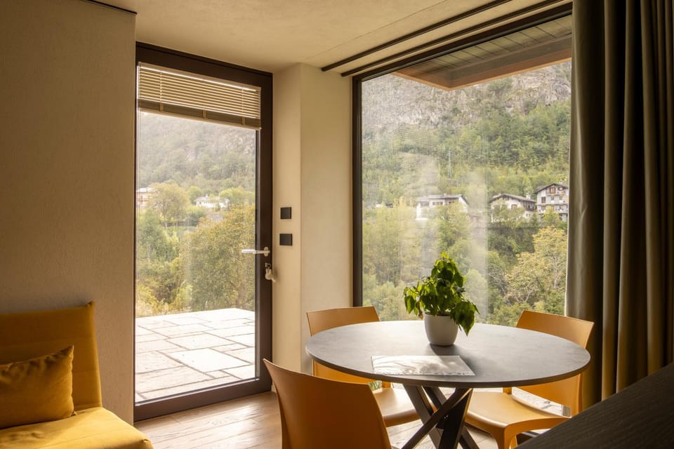 Day, Natural landscape, View (from property/room), Living room, Seating area, Dining area, Mountain view