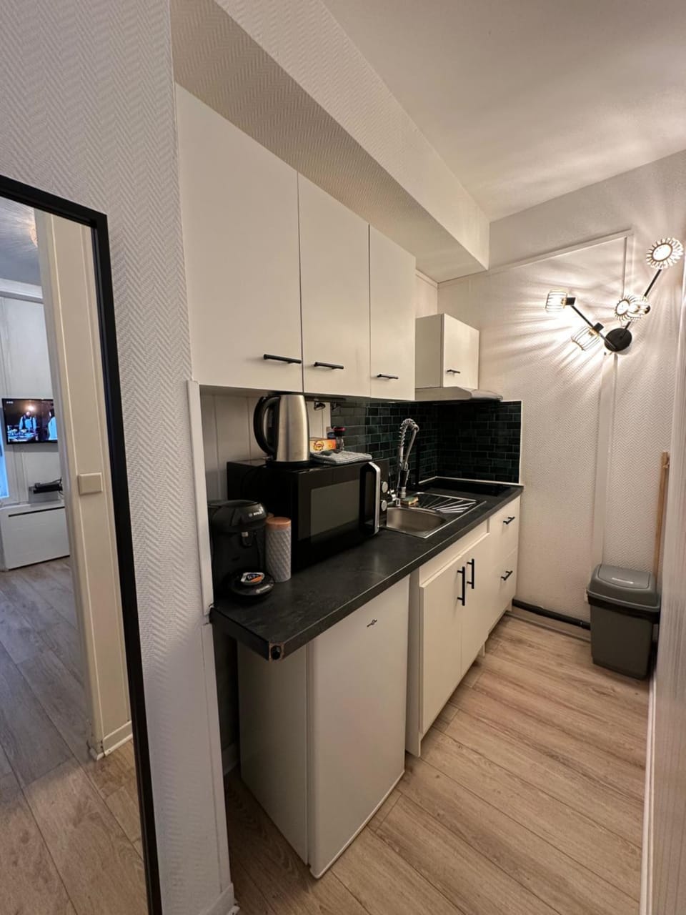 Kitchen or kitchenette