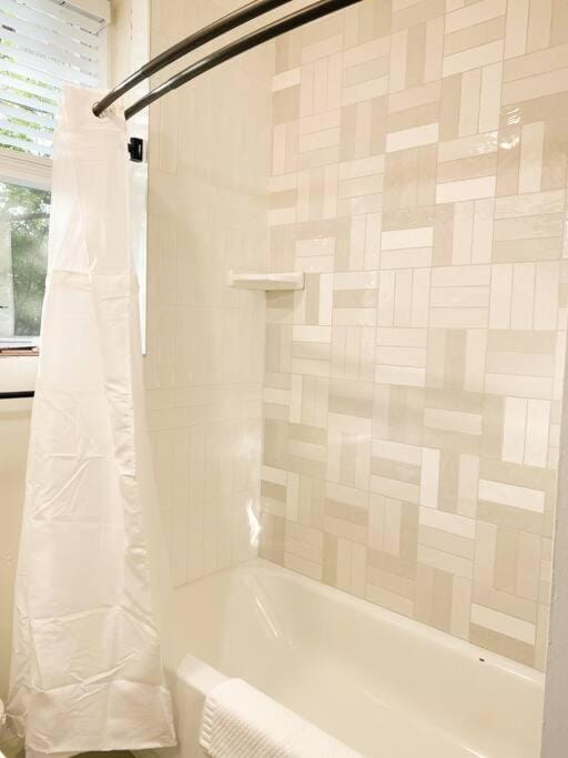 Shower, Bathroom, Bath