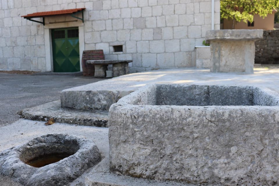 Luxury stone apartment Matijević Apartment in Split-Dalmatia County