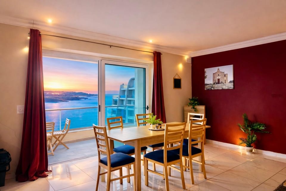 View (from property/room), Balcony/Terrace, Dining area, Sea view