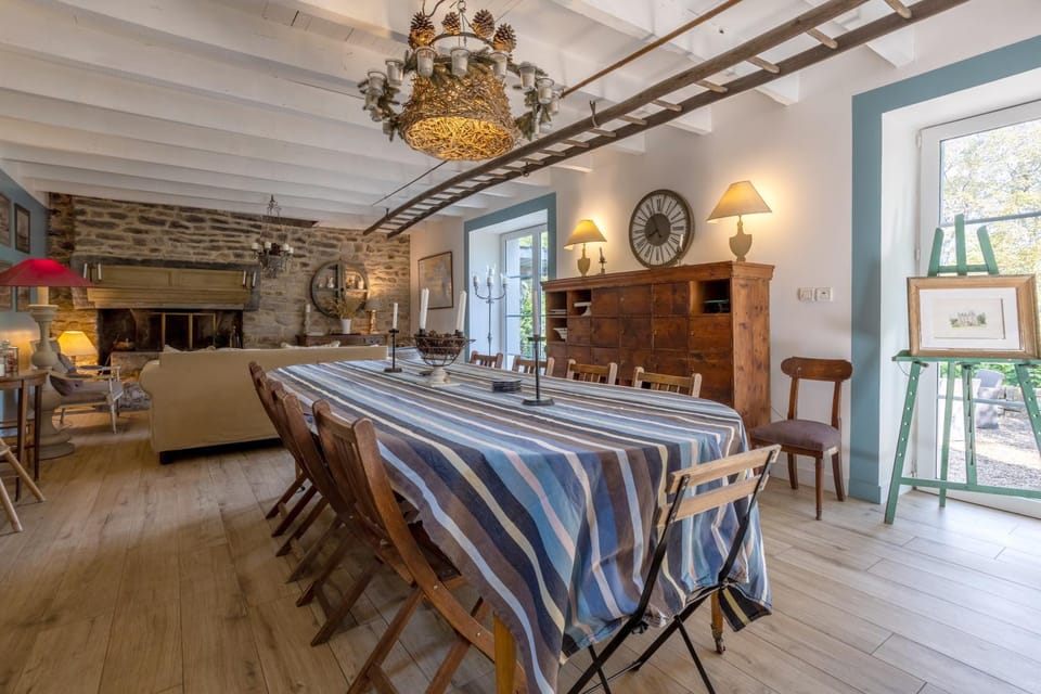 Property building, Living room