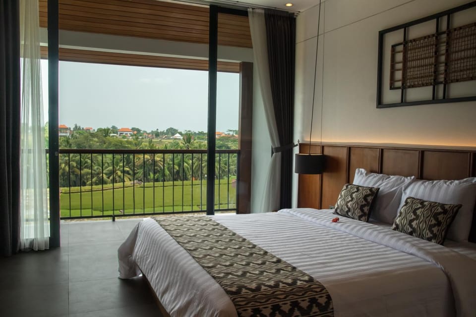 Bed, View (from property/room), Balcony/Terrace, Photo of the whole room, Bedroom