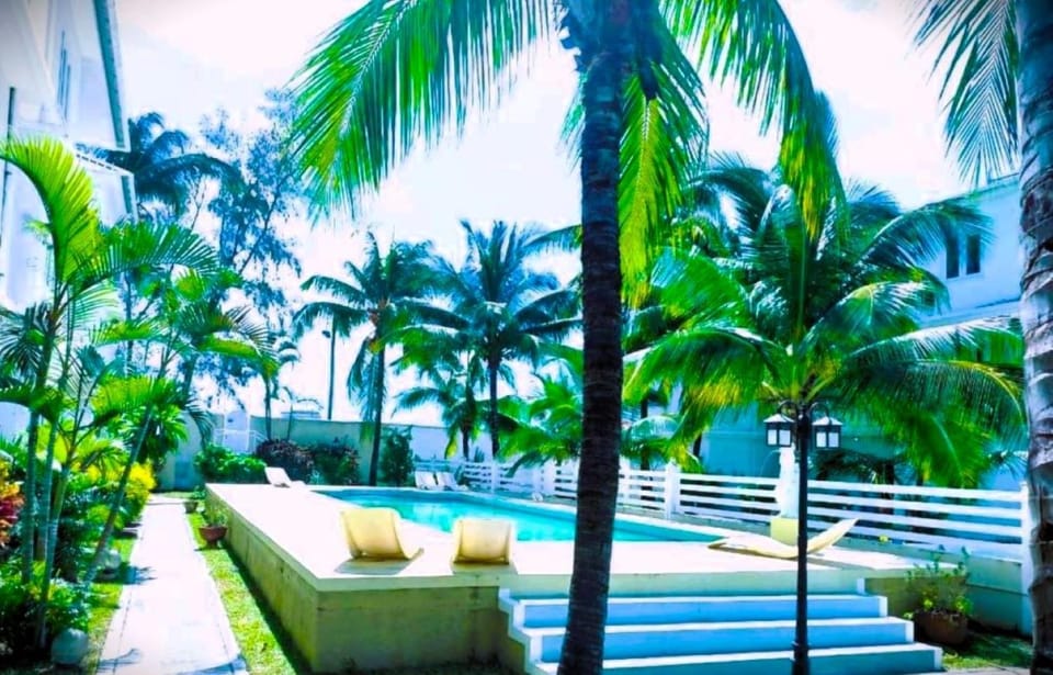 Garden, Swimming pool