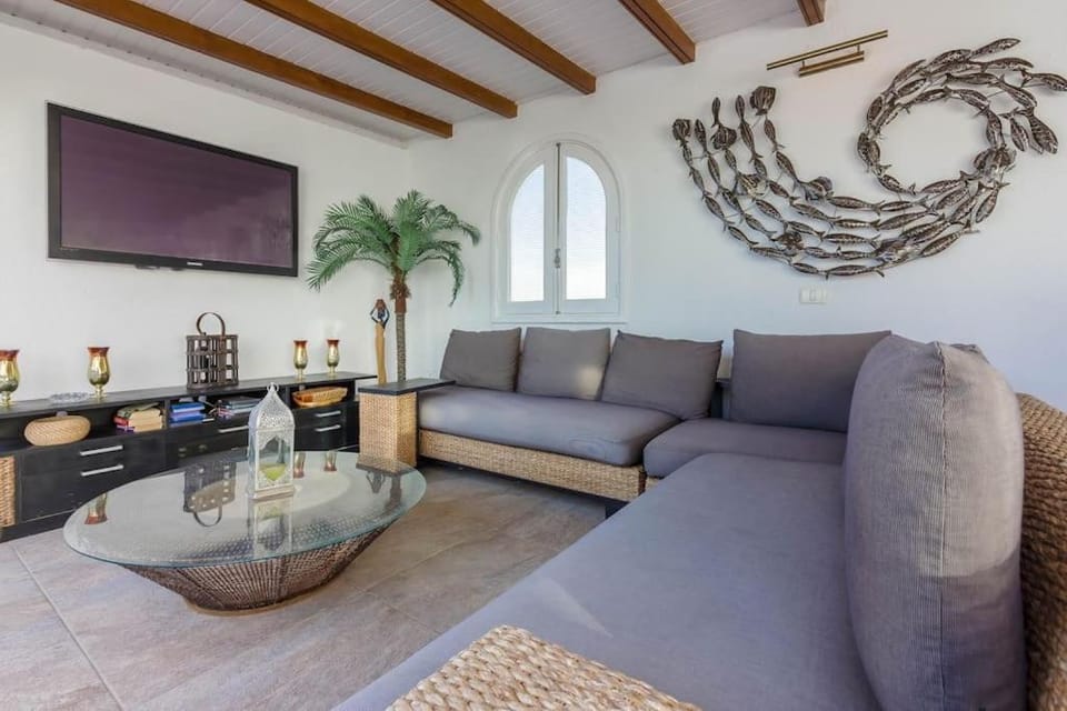 Villa Maya Beautiful 4 Bedroom Villa Villa in Avenida de la Galga