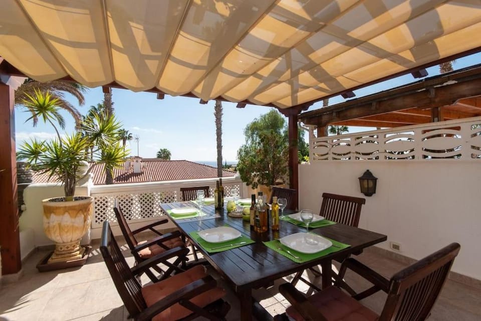 Villa Maya Beautiful 4 Bedroom Villa Villa in Avenida de la Galga