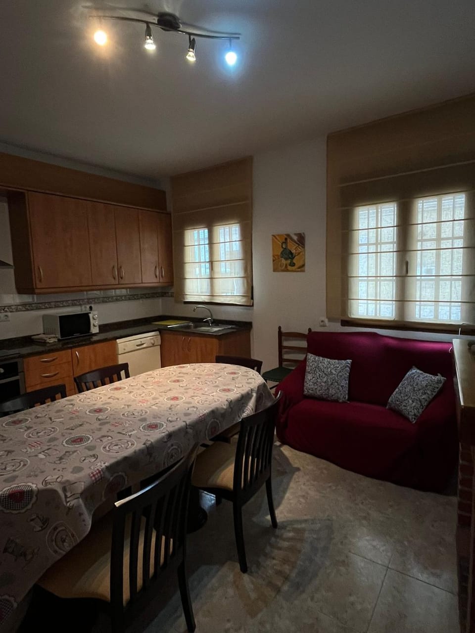 TV and multimedia, Kitchen or kitchenette, Dining area