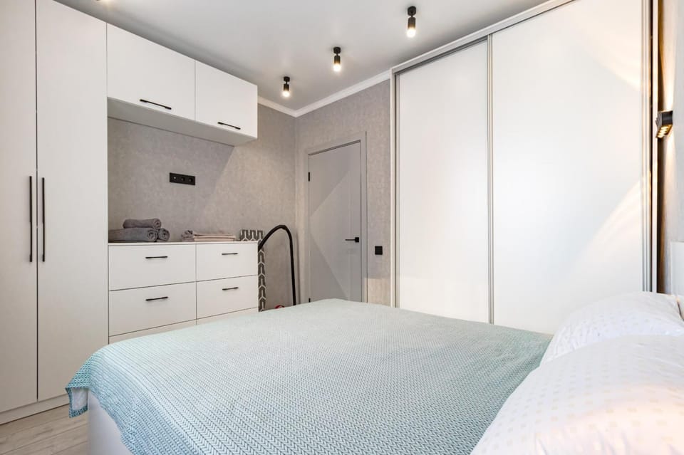 Bed, Photo of the whole room, Bedroom, towels, wardrobe