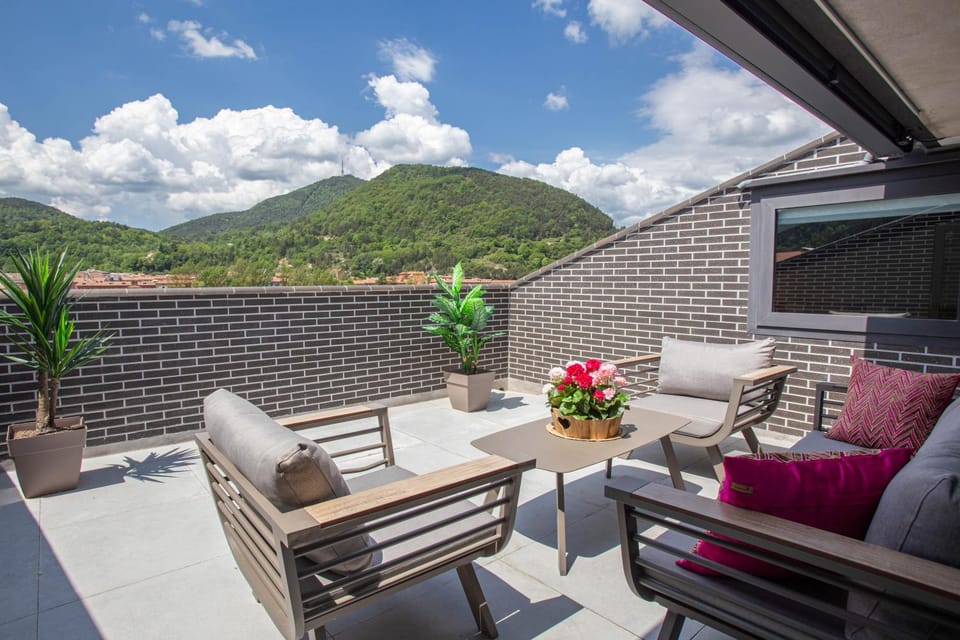 Patio, Spring, Day, Natural landscape, Balcony/Terrace, Mountain view