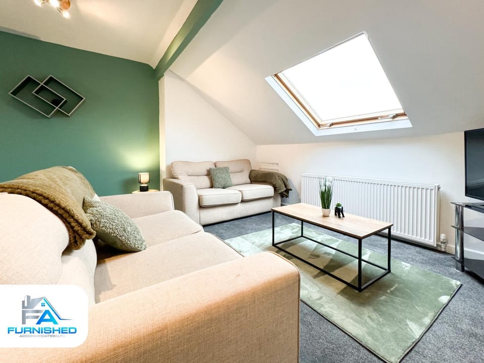 TV and multimedia, Seating area, Evening entertainment