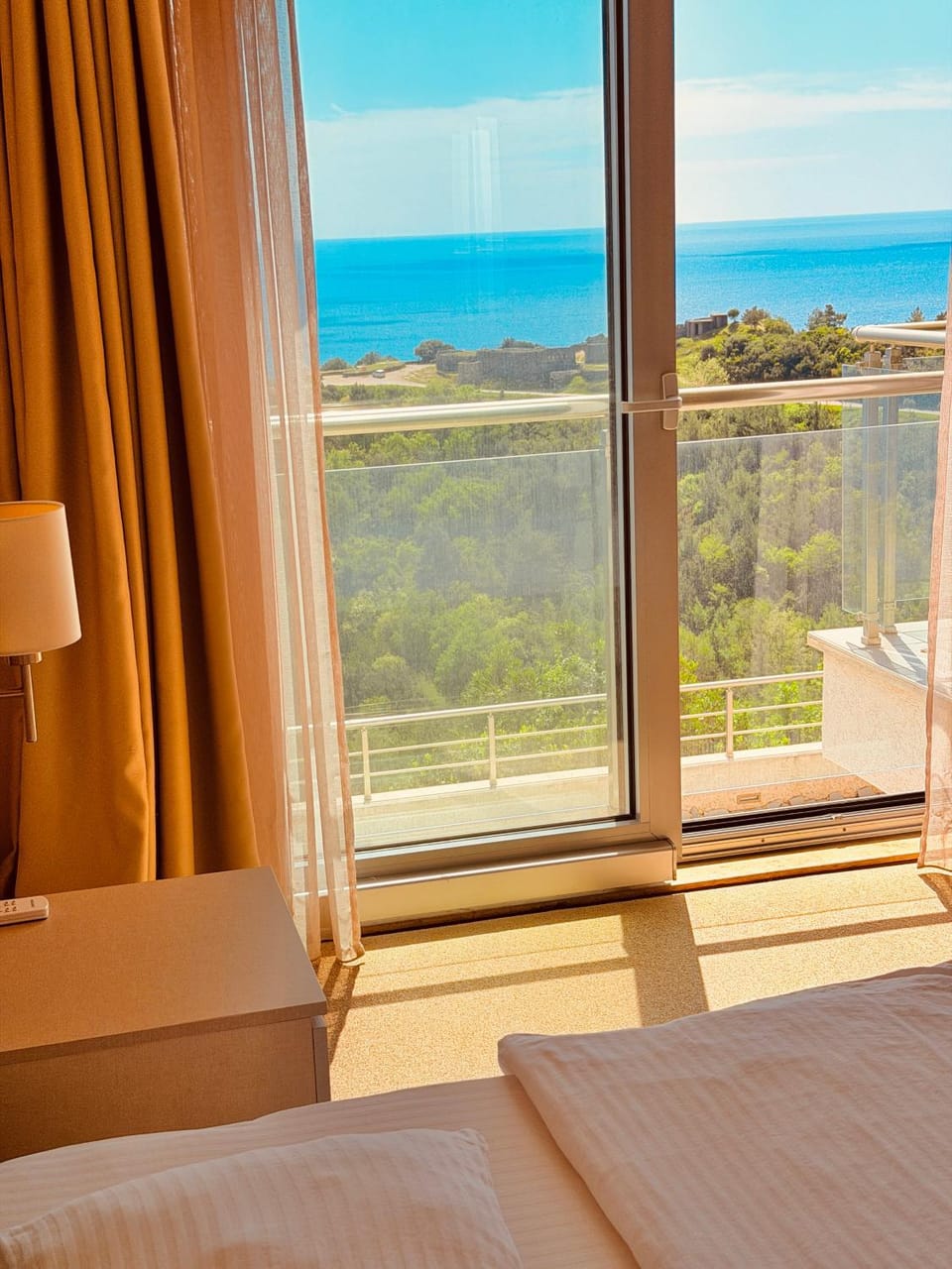 Bed, View (from property/room), Bedroom, Sea view