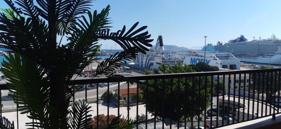 Port Side Elegance Palermo Bed and Breakfast in Palermo