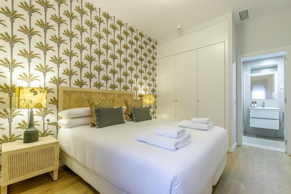 Bed, Photo of the whole room, Bedroom, towels, wardrobe