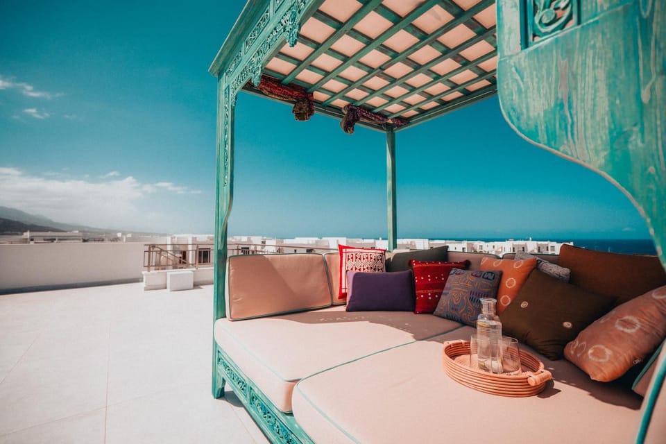 View (from property/room), Balcony/Terrace, Seating area, Sea view
