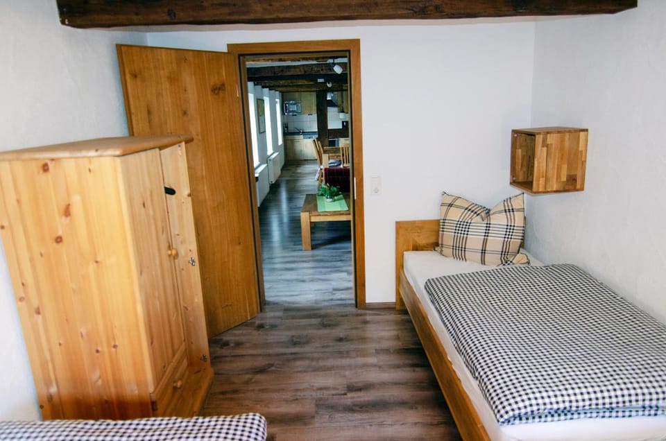 Bed, Bedroom, wardrobe