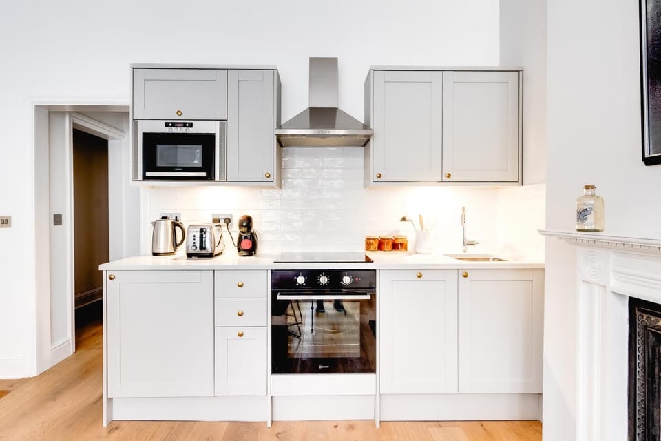 Coffee/tea facilities, Kitchen or kitchenette, dishwasher, oven, pet friendly, stove, toaster