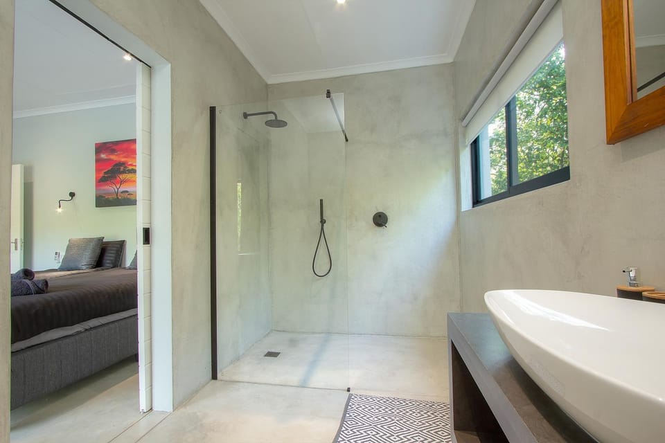 Bathroom, Bedroom