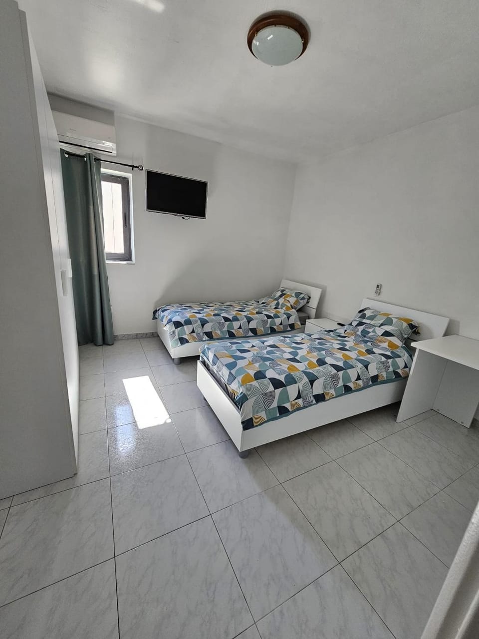 Beautiful two bedroom in center of Qawra Apartment in Saint Paul's Bay
