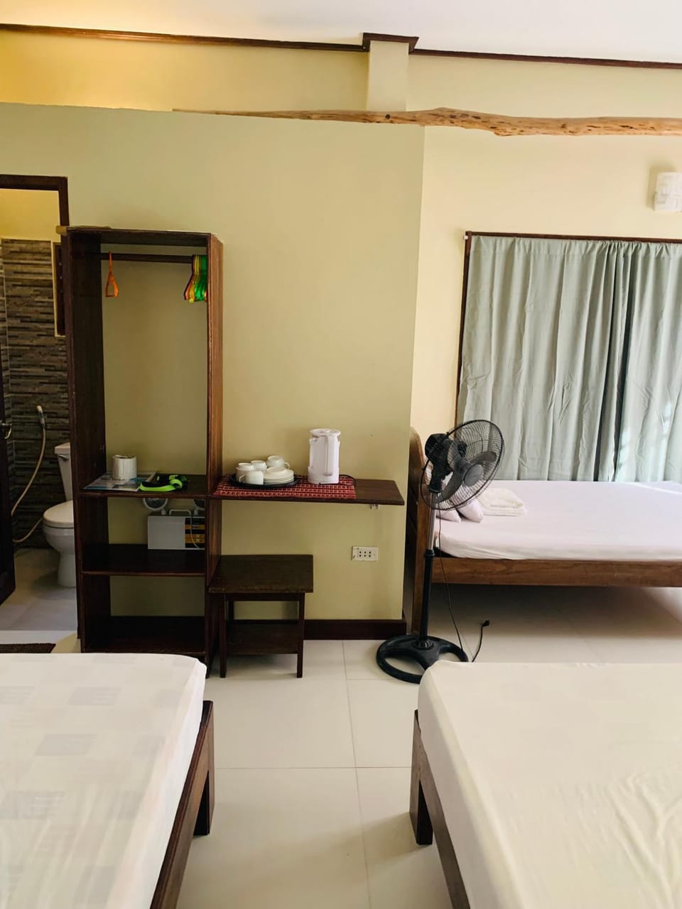 Ayette's Bamboo Cottages Bed and Breakfast in San Vicente