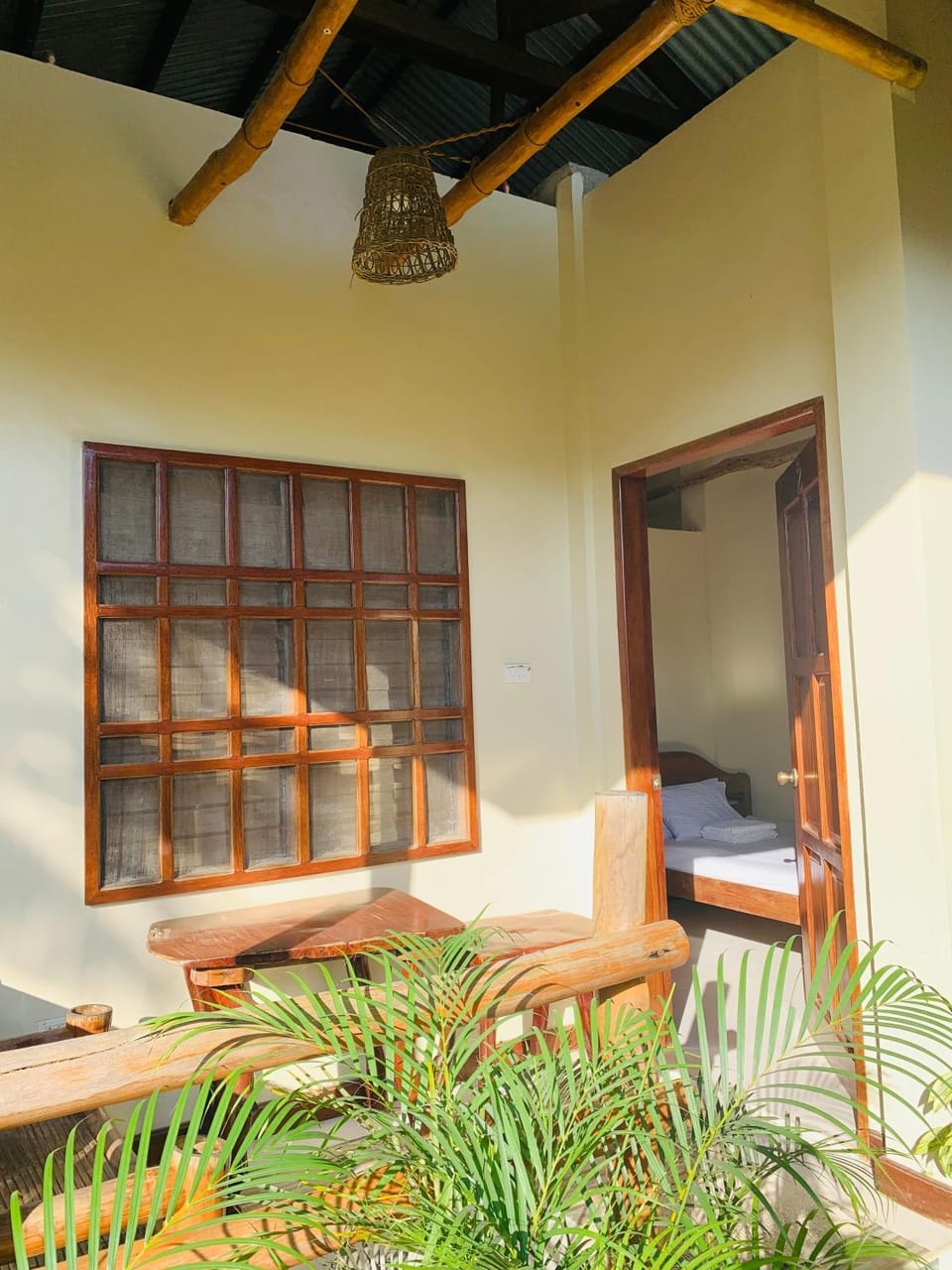 Ayette's Bamboo Cottages Bed and Breakfast in San Vicente