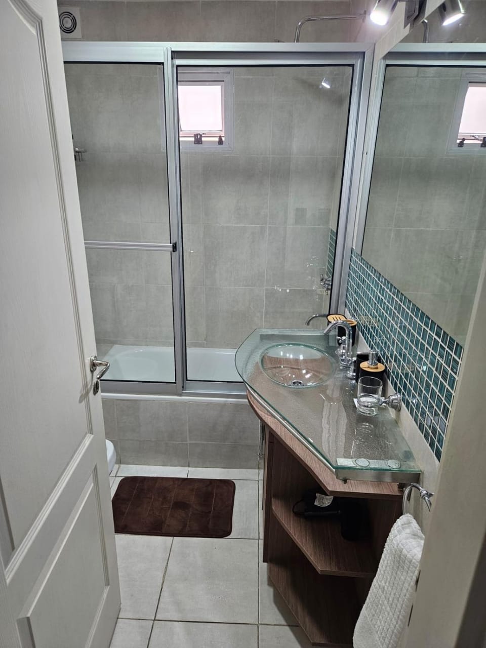 CORRIENTES Apartamento con cochera auto Apartment in Corrientes