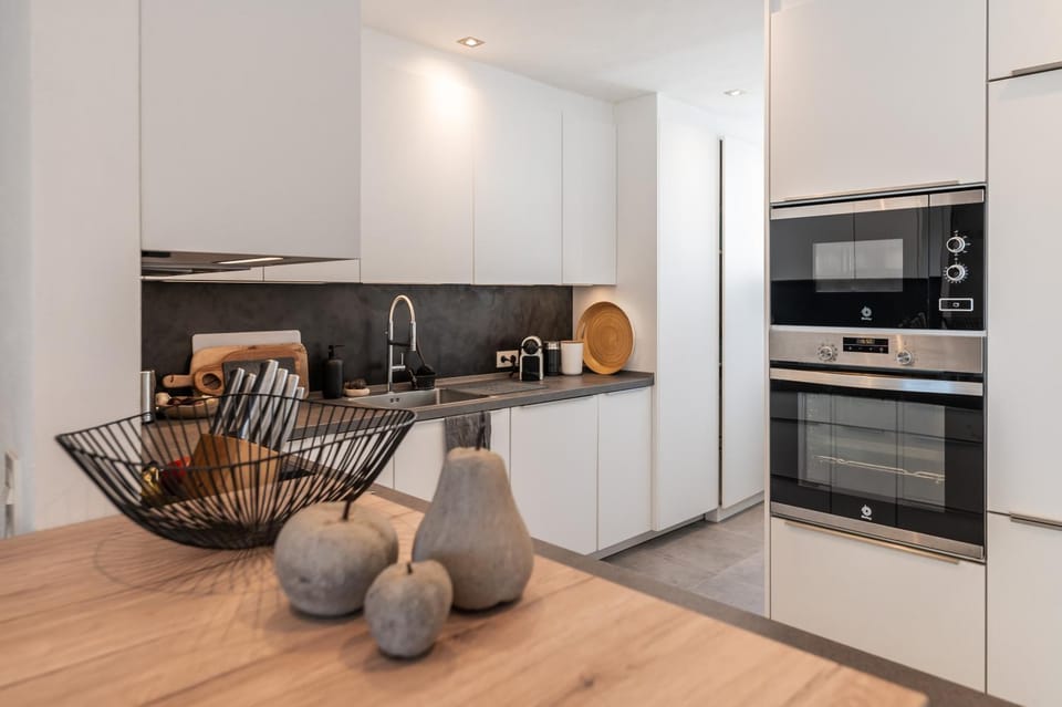 Kitchen or kitchenette, Living room