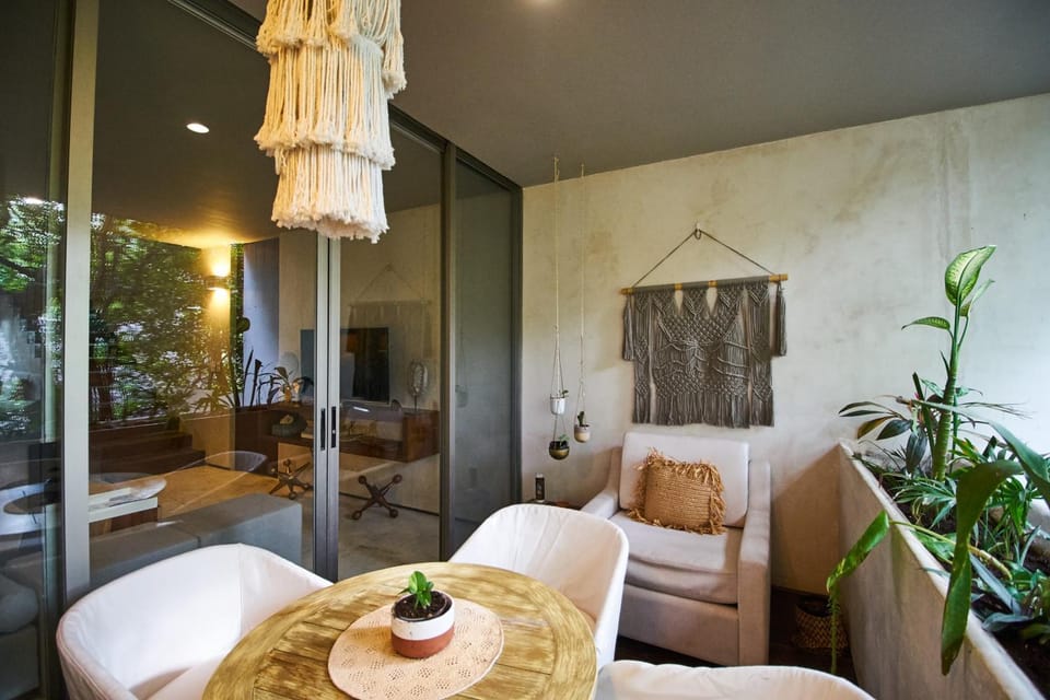 Balcony/Terrace, Seating area, Dining area