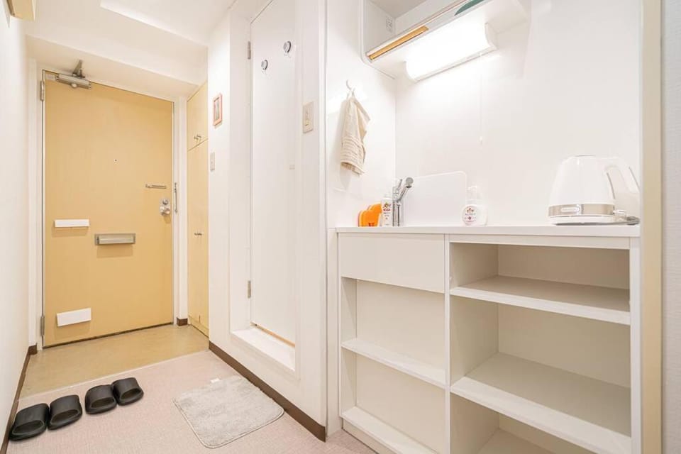 新宿中心歌舞伎町徒歩5分伊势丹や電気城無料Wi-Fi Apartment in Shinjuku