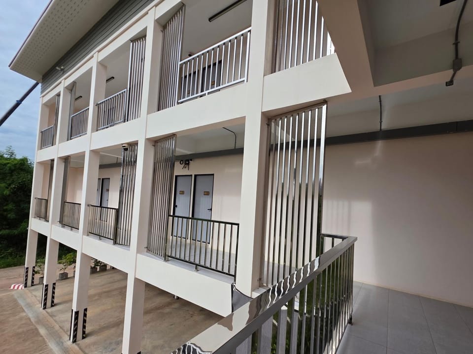 Lynn Living (ลินน์ ลิฟวิ่ง) Apartment in Thailand