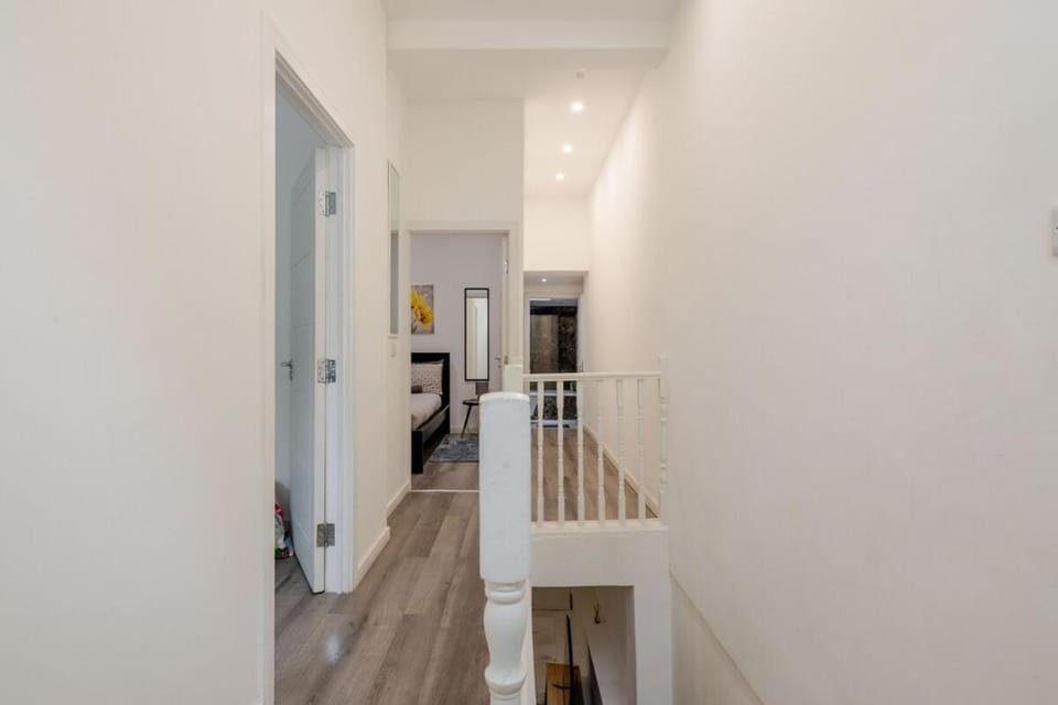 Stunning 3BR Maisonette in Brixton Apartment in London