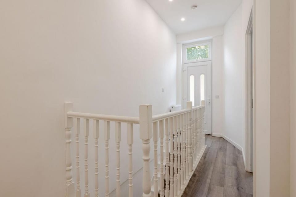 Stunning 3BR Maisonette in Brixton Apartment in London