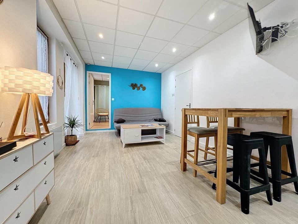 Quai 36 parking et wifi Apartment in Occitanie