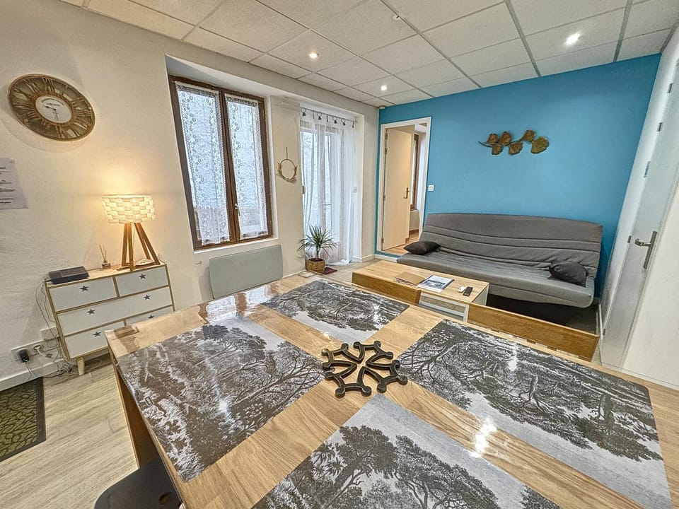 Quai 36 parking et wifi Apartment in Occitanie
