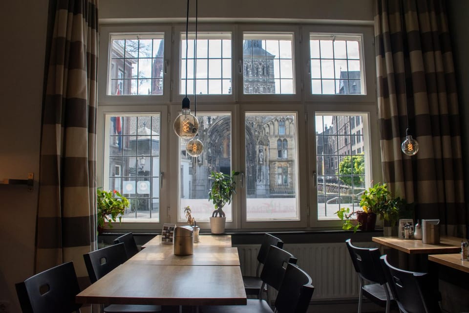 City view, Street view