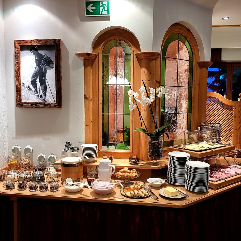 Coffee/tea facilities, Food and drinks, Food, Breakfast, Buffet breakfast, Drinks