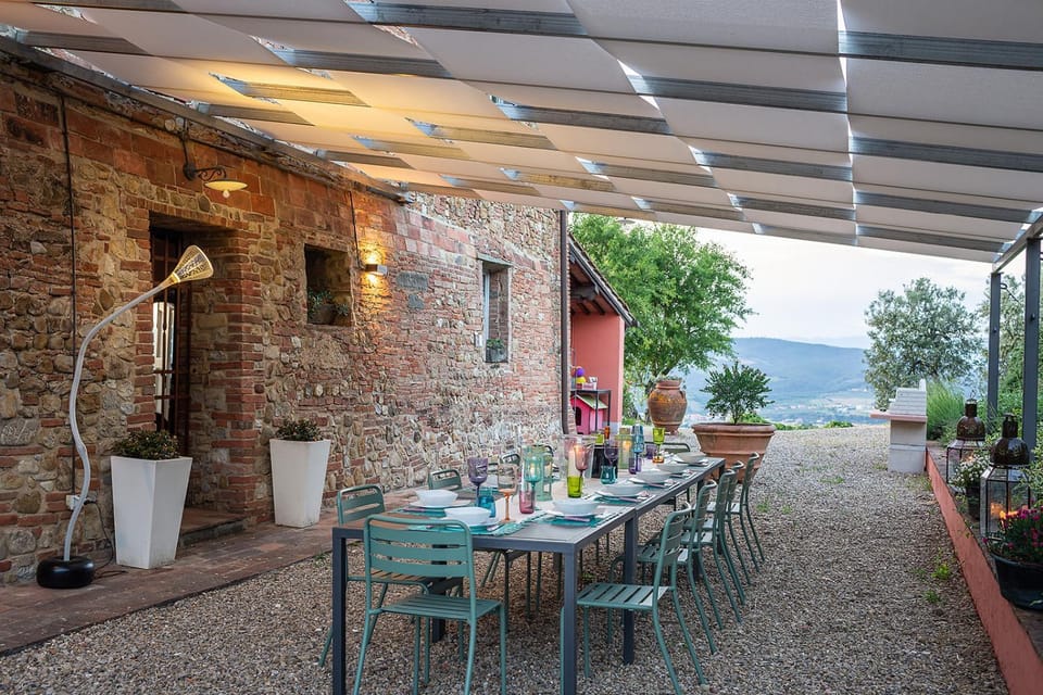 Patio, Day, Natural landscape, Dining area