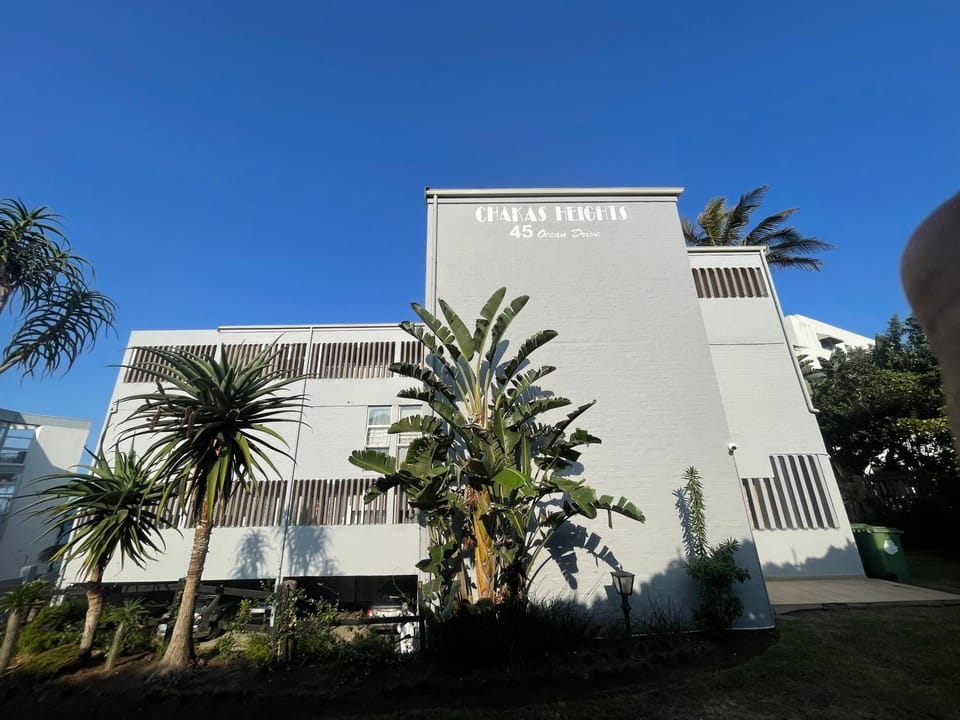 Modern and Stylish beach pad with Stunning Ocean View Apartment in Dolphin Coast