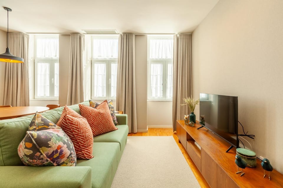 Communal lounge/ TV room, Living room