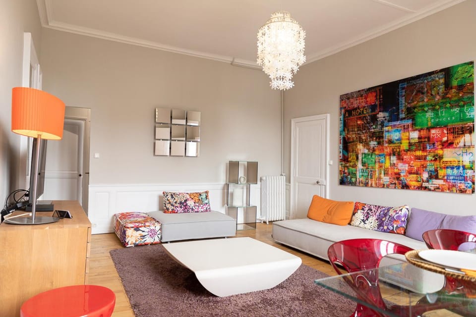 Living room, Seating area