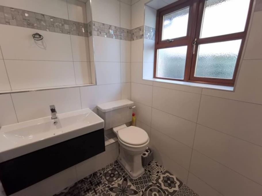 Gorgeous 3/4 bedroom bungalow House in Aylesbury