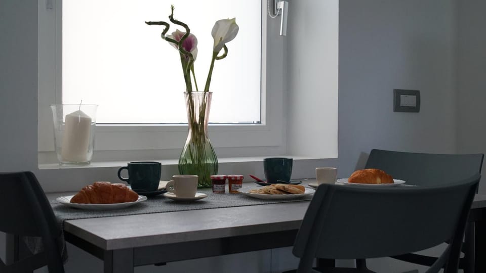 Dining area, Breakfast