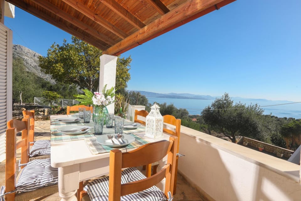 Natural landscape, View (from property/room), Balcony/Terrace, Mountain view, Sea view