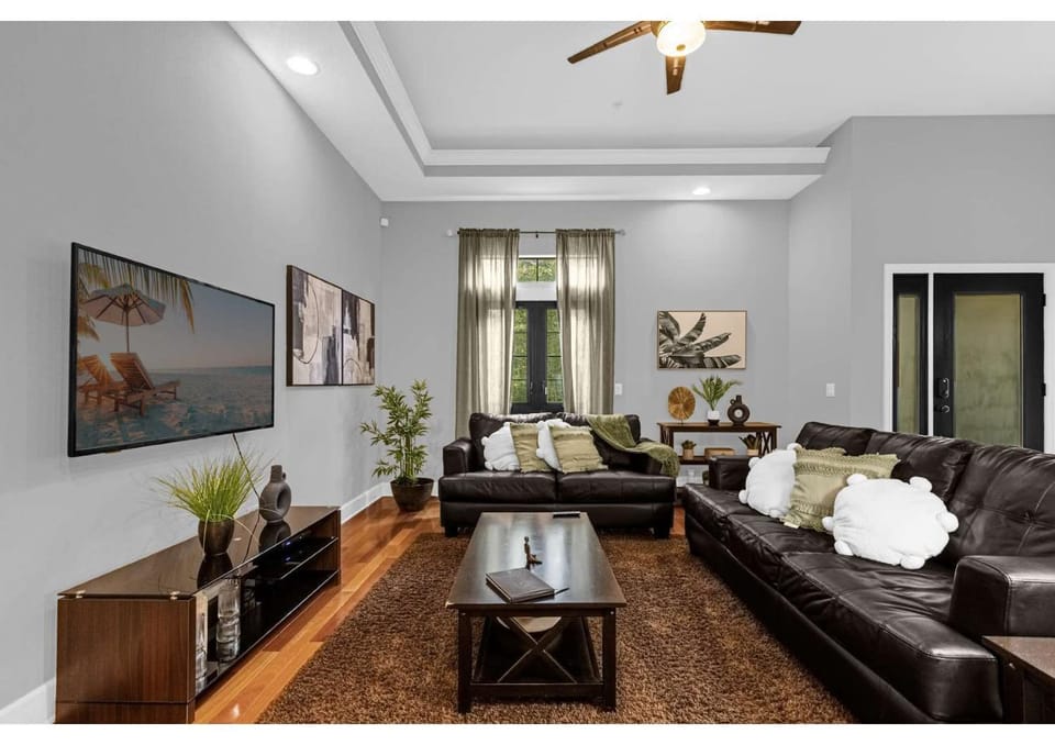 Your Summer Getaway Awaits - Townhome by Disney! House in Osceola County