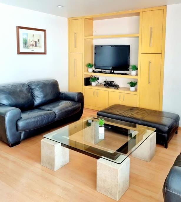Grande y cómodo departamento en la Condesa Apartment in Mexico City