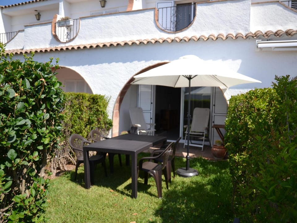 Casa con Piscina y Cerca de la Playa en L'Estartit - ES-323-65 House in Baix Empordà