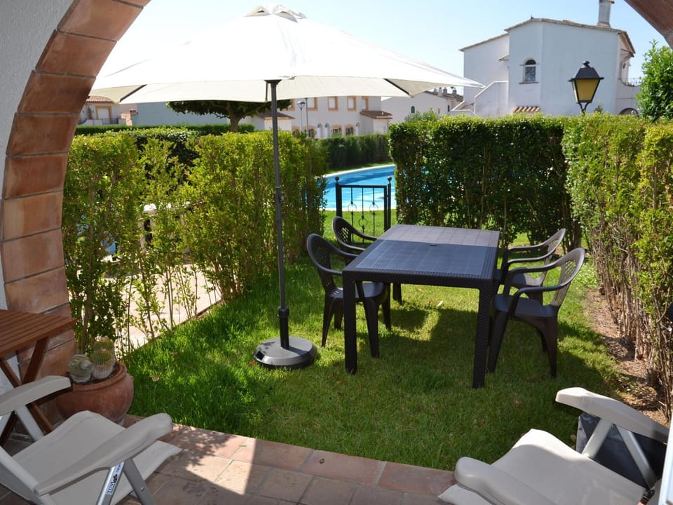 Casa con Piscina y Cerca de la Playa en L'Estartit - ES-323-65 House in Baix Empordà