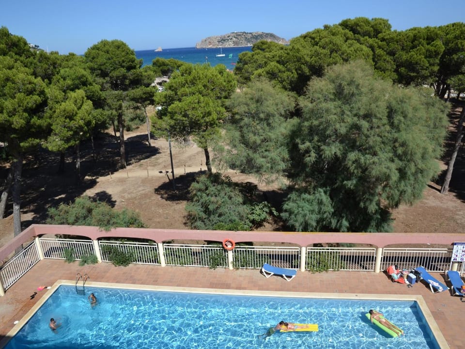 Apartamento en la playa en L'Estartit con aire acondicionado y mascotas admitidas - ES-323-49 Apartment in Baix Empordà