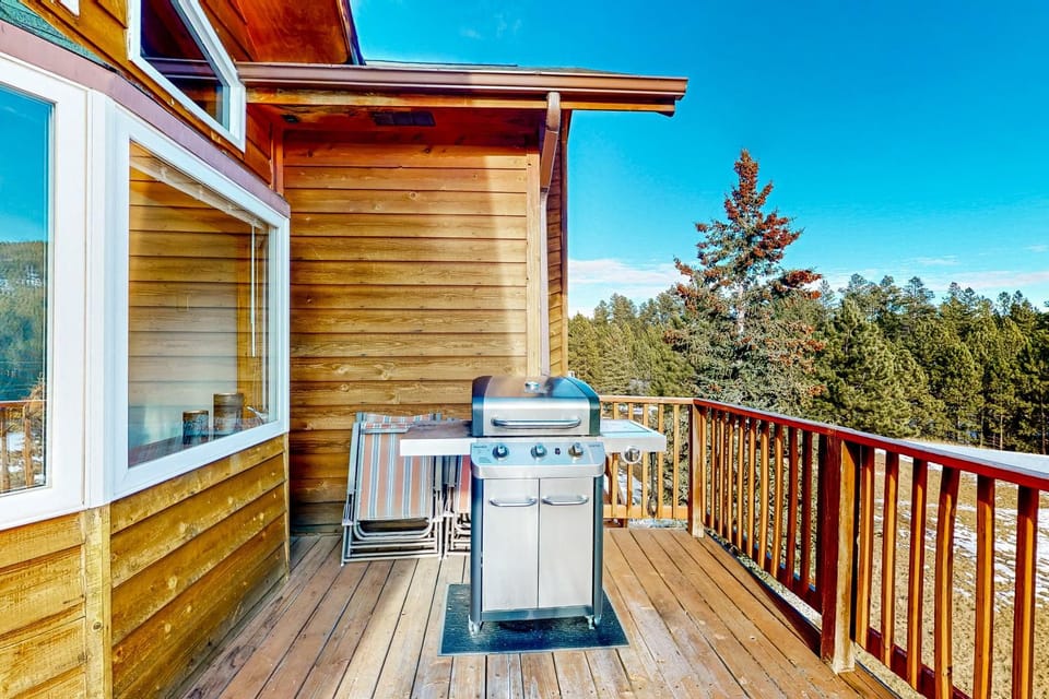 Hilltop Getaway House in Pennington County