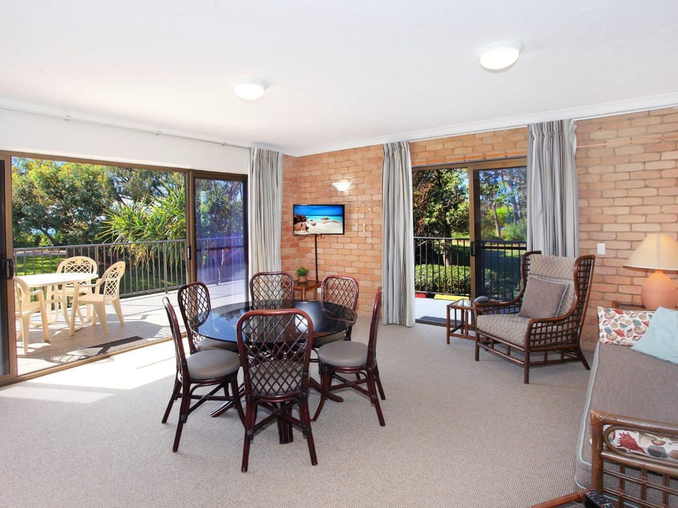 Balcony/Terrace, Living room, Seating area, Dining area
